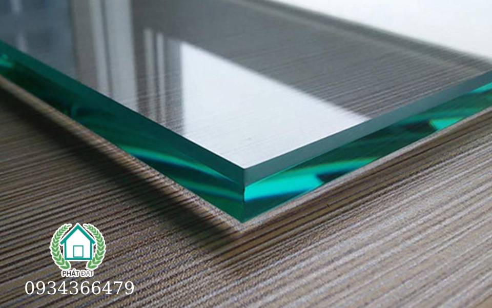 vách kính cường lực