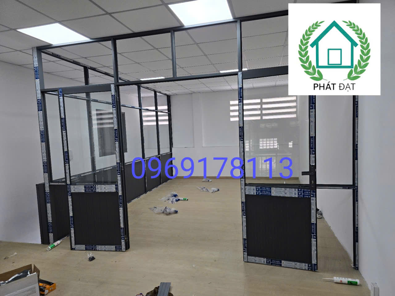 Xu hướng thiết kế vách ngăn phòng nhôm cỏ năm 2024